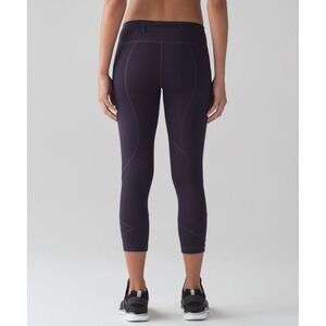 Lululemon Athletic Crop Leggings Size 8 Purple High Rise Side Pockets